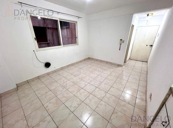 Monoamb Muy Buen Estado Gral - Baño - Edificio C/ Ascensor - 2