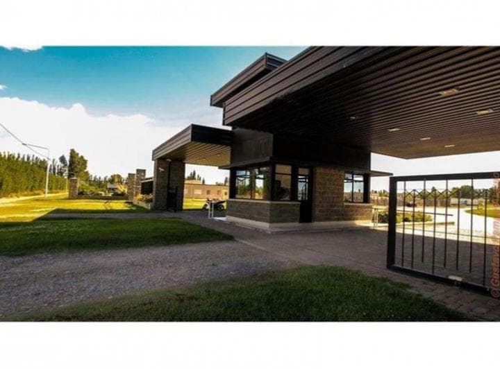 Inmobiliaria Vende en Exclusiva Lote en Barrio Privado Sauces de Limay - 2