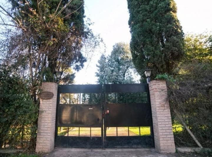 Hermoso Lote 300 m² a La Venta con Pileta - 3