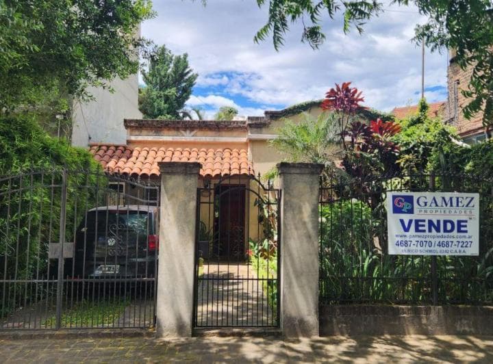 Hermosa Casa de 3 Amb. con Cochera y Fondo Perín Al 3600 y Gral. Paz Ciudadela - 4