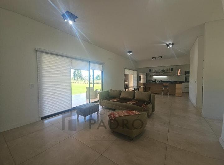 Casa en Venta. Uf 208 Barrio La Elina, Comarcas de Luján. - 3