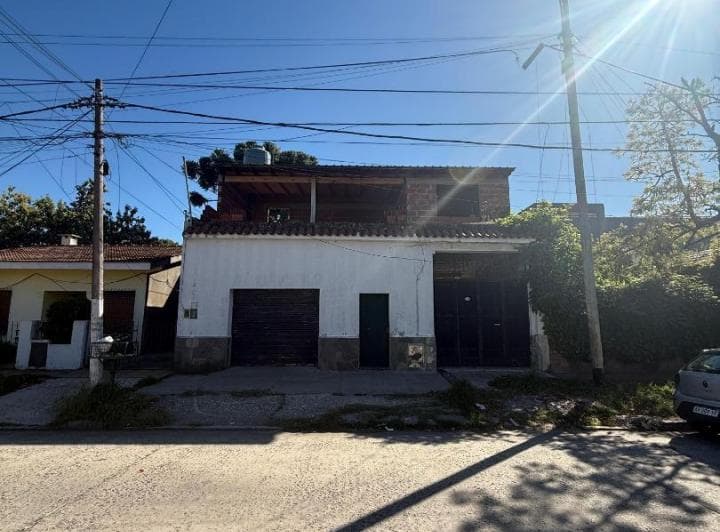 Casas 3 y 2 Ambientes a Refaccionar - 4