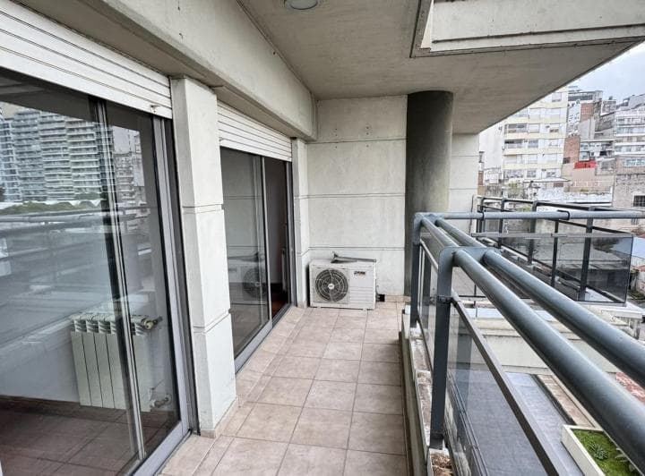 Departamento de 2 Dorm. con Cochera en Venta en Centro - 5