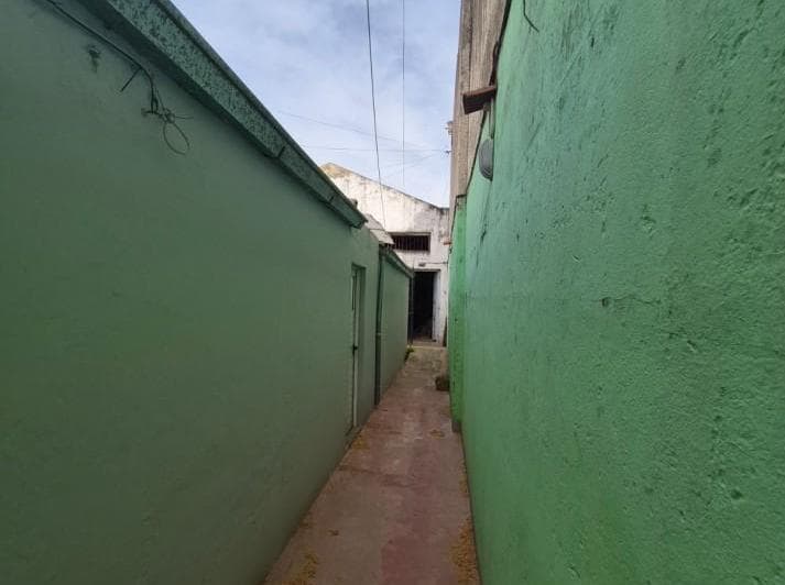 Propiedad en Block Frente a La Estacion Ferroautomotora - 5