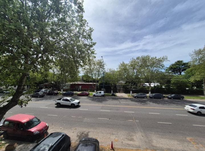 Propiedad en Block Frente a La Estacion Ferroautomotora - 4