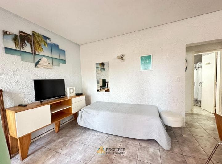 Venta - Depto de 3 Ambientes con Cochera Frente Al Mar Zona Norte - 4