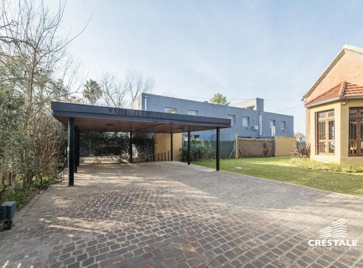 Venta - Casa 3 Dorm. con Jardín, Pileta y Cochera Cubierta en Funes. - 5