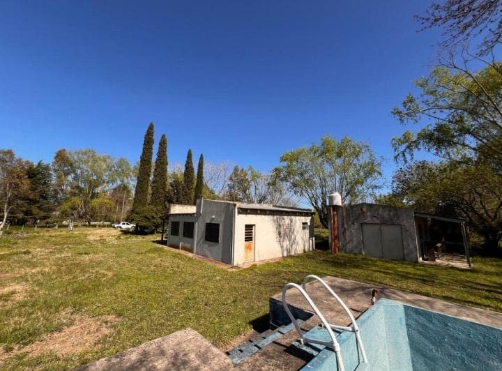 Casaquinta 2062 m², Ubicado en Gomez, Partido de Brandsen, Bs As. - 2