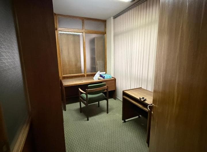 Oficina Centro, 2 Privados, Recpeción, 2 Baños, Cocina - 5