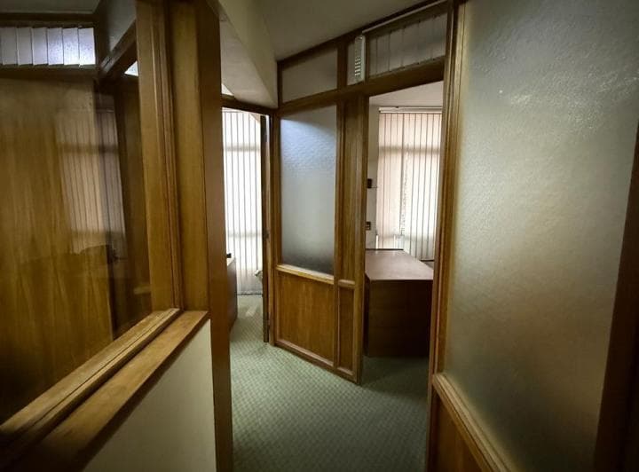 Oficina Centro, 2 Privados, Recpeción, 2 Baños, Cocina - 3