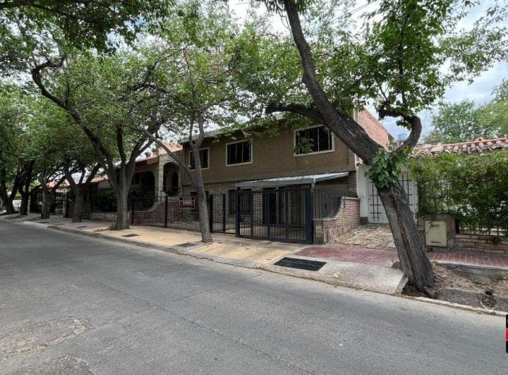 Casa en Venta en Capital, Mendoza. - 2