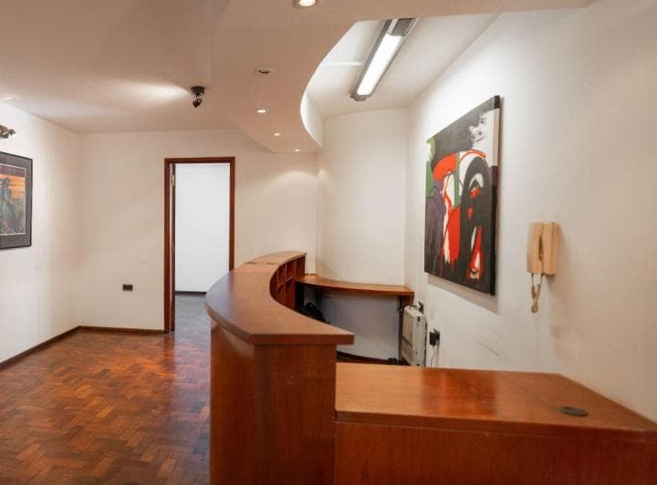 Departamento de Categoria en Venta (Apto Oficina) 3 Dorm con Cochera Centro - 4