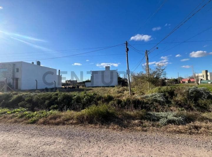 Lote en Venta en City Bell, La Plata - 3