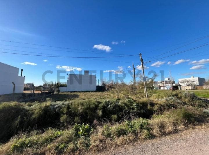 Lote en Venta en City Bell, La Plata - 2