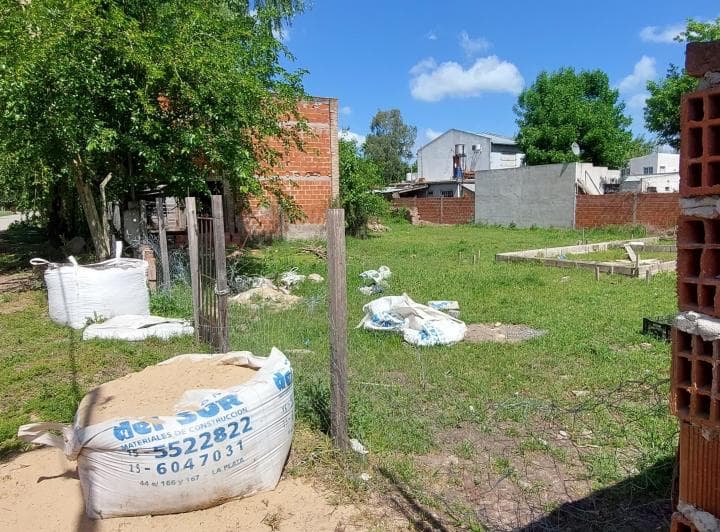 Vendo Terrenos Apto Crédito Hipotecario Contiguos - Juntos o Separados - 2