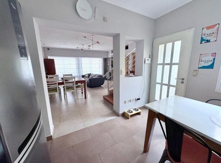 Casa en Lote Propio de 11 X 10 con Playroom, Suite, Vestidor, Cochera 2 Autos - 4