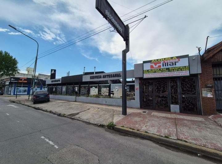 Alquiler Amplio Local Amoblado en Temperley Este - 4