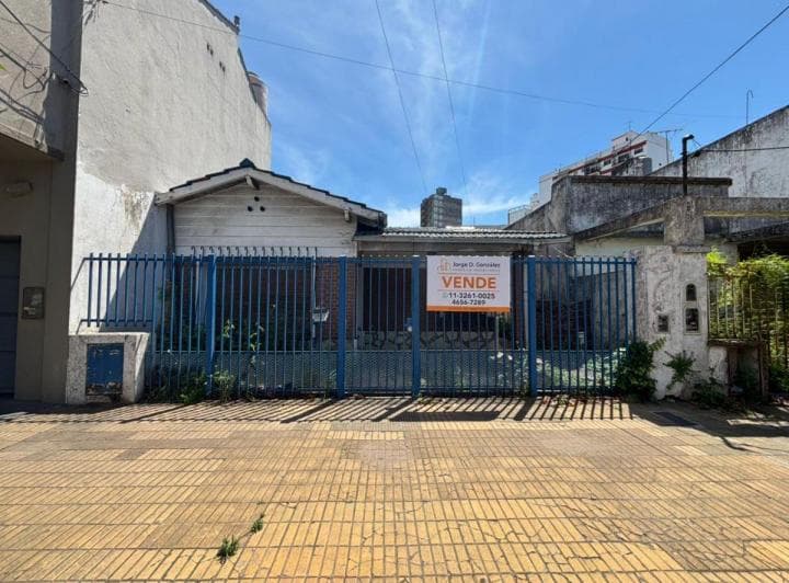 Casa 200 m&sup2; con 2 Dorm. en Venta en Ramos Mejia - 4