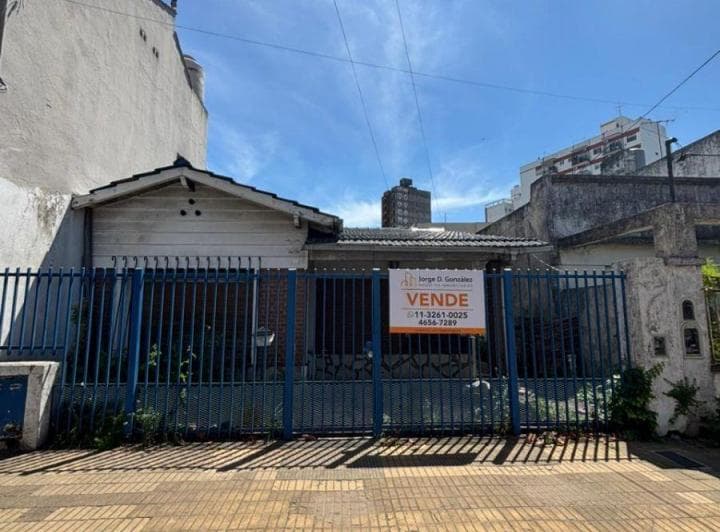 Casa 200 m&sup2; con 2 Dorm. en Venta en Ramos Mejia - 2