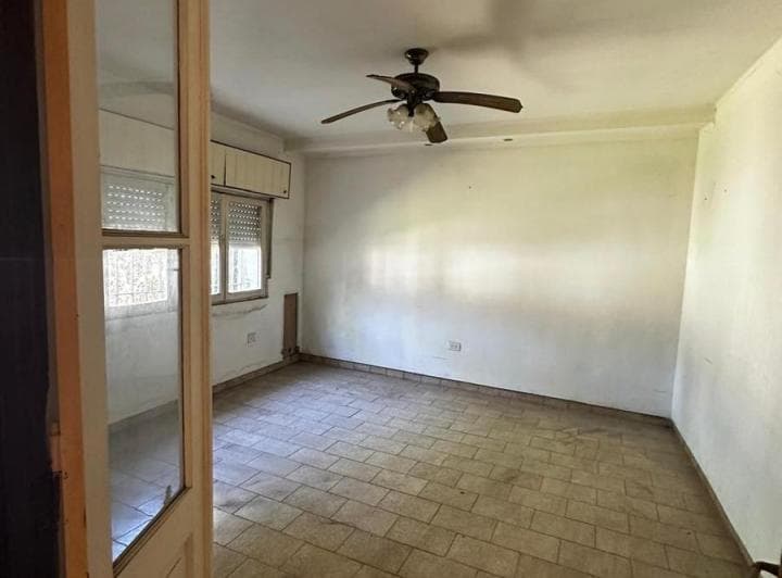 Venta Casa a Refaccionar Terreno Mercedes Permuta - 3