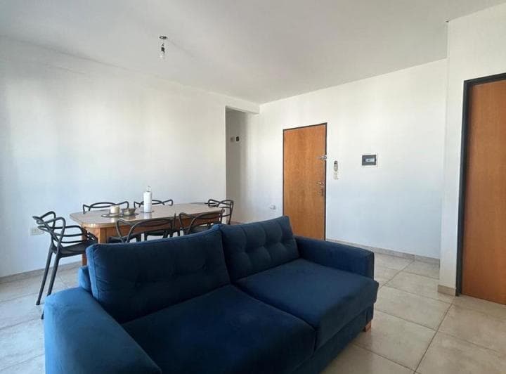 Venta Departamento 2 Dorm. con Cochera Cubierta - 4