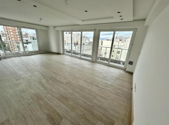 4 Ambientes C/dependencia - Terraza con Parrilla Propia y Cochera. Full Amenities y Seguridad 24 Hs! - 2