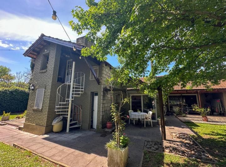 Casa en Venta 5 Ambientes en Santa Rita con Gran Jardín - 4