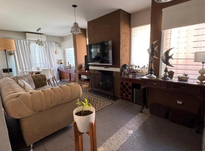 Excelente Propiedad en Venta Dos Casas en Amplio Lote en Moreno Centroagregar a Favoritospublicado - 4
