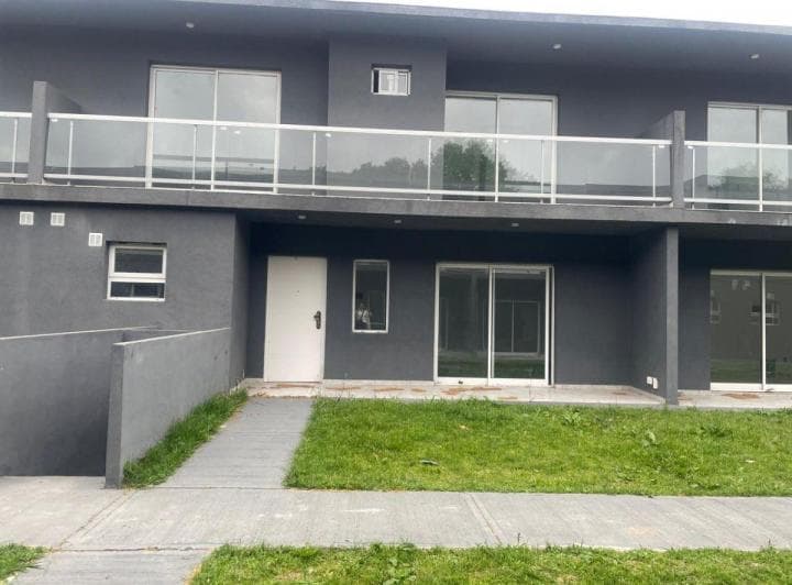 Venta Duplex en José Marmol - 2