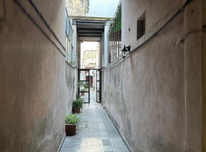 Departamento de Pasillo, de 1 Dormitorio con 51 m². - 2