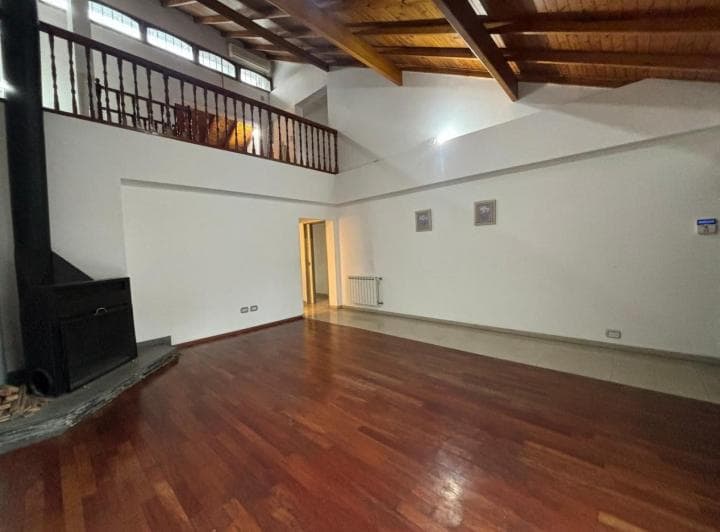 Hermosa Casa de 4 Ambientes - San Martin Centro - 3
