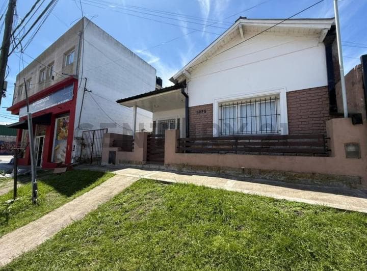 Casa 3 Ambientes Reciclada – Las Avs - 2