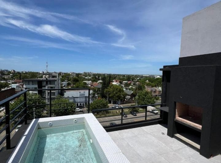 Triplex de 3 Amb en Venta con Terraza y Pileta Propia Tigre - 3