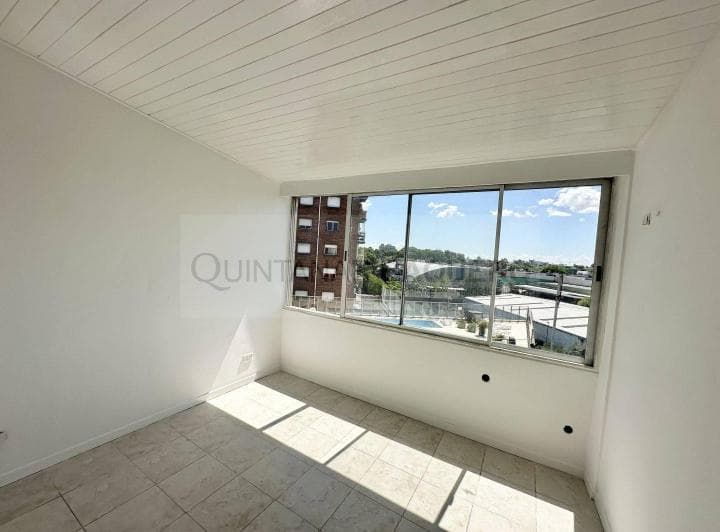 Venta de Hermoso Departamento de 3 Ambientes en Versalles - 5