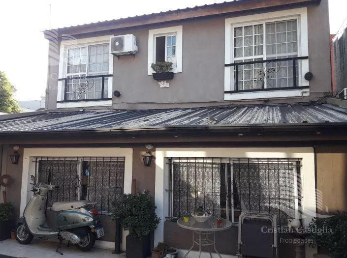 Venta - Casa Multifamiliar 4/cuatro Ambientes, Cochera - Villa Adelina, San Isidro - 4