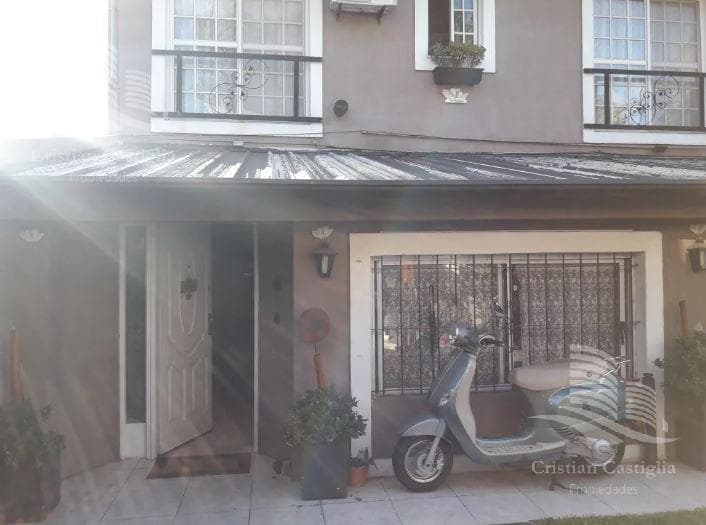 Venta - Casa Multifamiliar 4/cuatro Ambientes, Cochera - Villa Adelina, San Isidro - 3