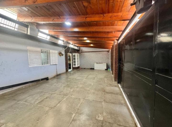 Venta | Casa de 4 Dorm. | San Miguel de Tucumán - 3