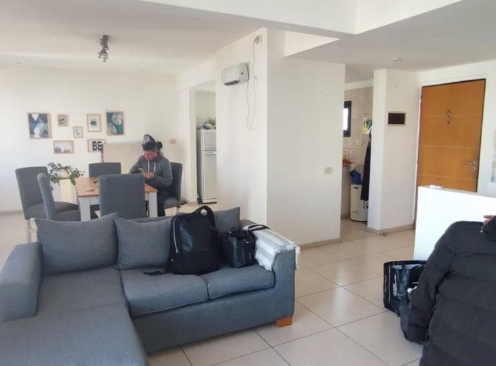 Excelente Duplex en 5 Piso Al Frente. - 3