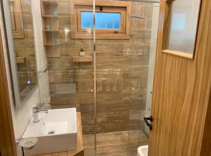 Hermoso Chalet Reciclado a Nuevo de 4 Ambientes con Jacuzzi - 5