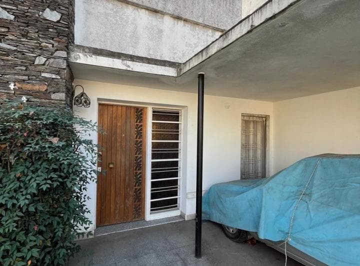 Casa en Venta Desarrollada Sobre Amplio Lote de 435 m² - Cangallo Al 400, Temperley Este - 4