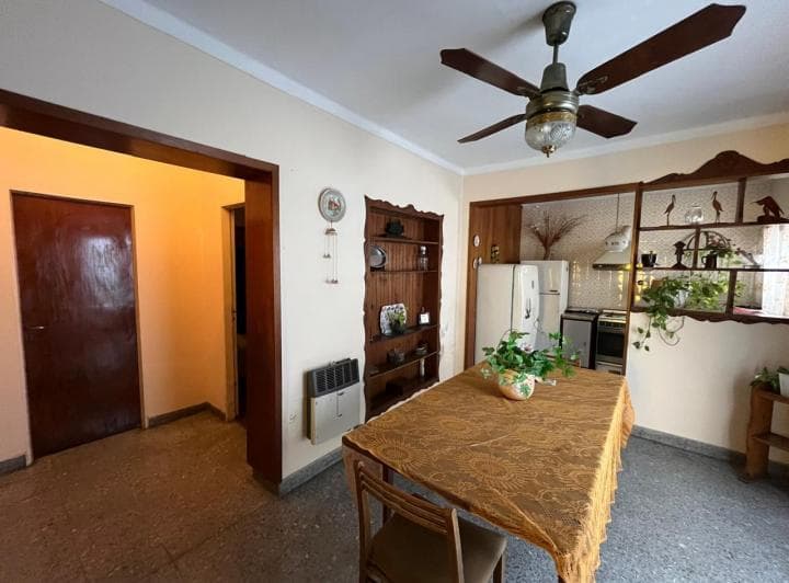 Casa en Venta Desarrollada Sobre Amplio Lote de 435 m² - Cangallo Al 400, Temperley Este - 5