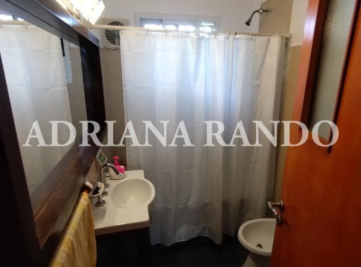 Hermoso Departamento de 3 Ambientes Al Frente - Tercer Piso por Escalera - 5