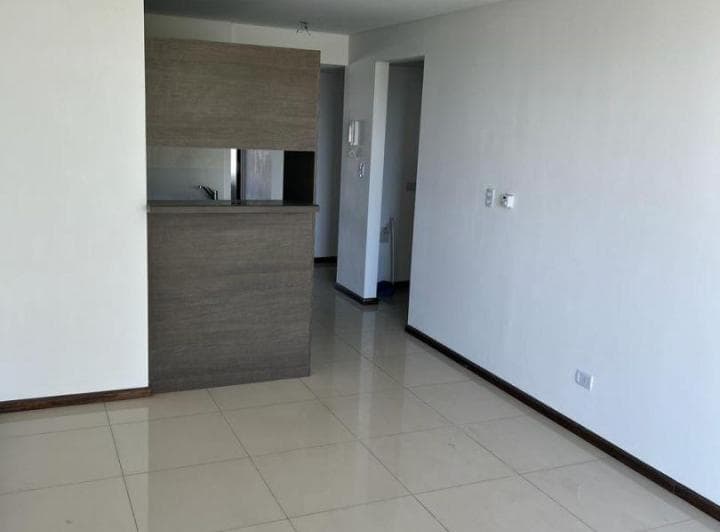 Departamento 2 Ambientes. | Av Pellegrini Al 3700 - 3
