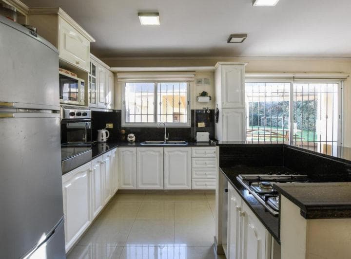 Casa en Venta con Piscina en Pérez - 3
