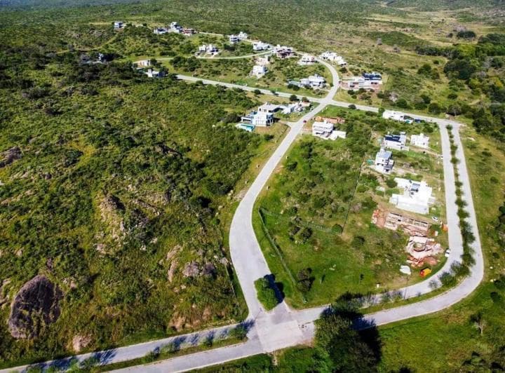 Venta Terreno a 15 Cuadras del Centro de Carlos Paz - 2