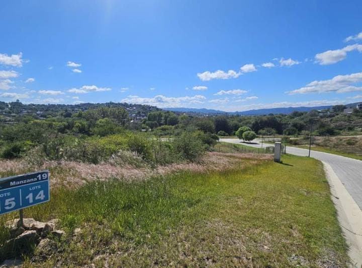 Venta Terreno a 15 Cuadras del Centro de Carlos Paz - 3