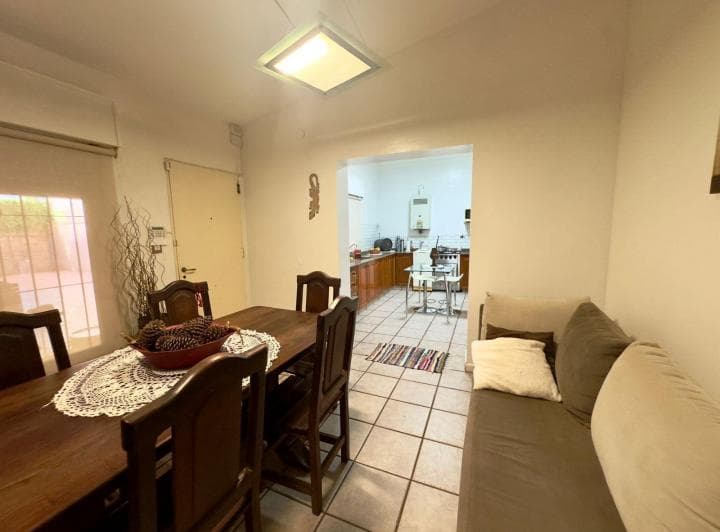 Venta de Casa en Lisandro de La Torre - 3 Dorm. Excelente Estado - 4