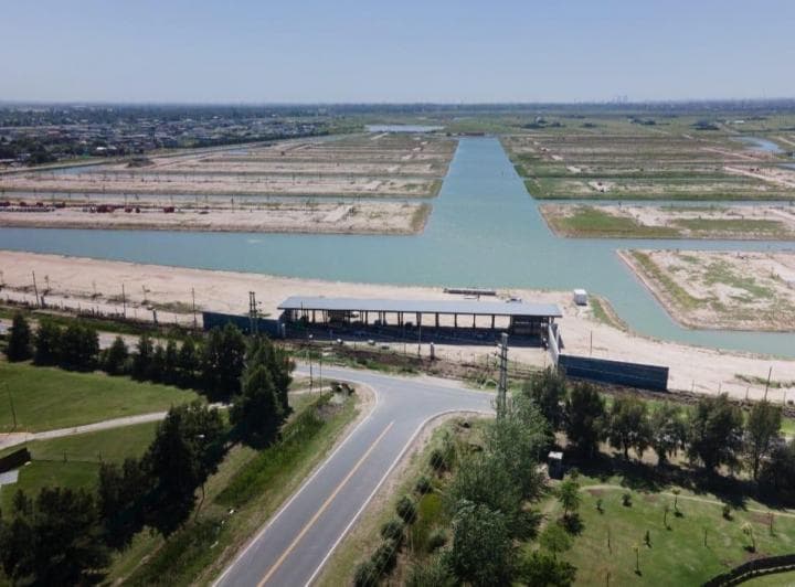 Terreno en Venta Funes Lake - 3