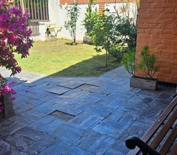 Casa Apta Credito de 5 Ambientes Morón - 2