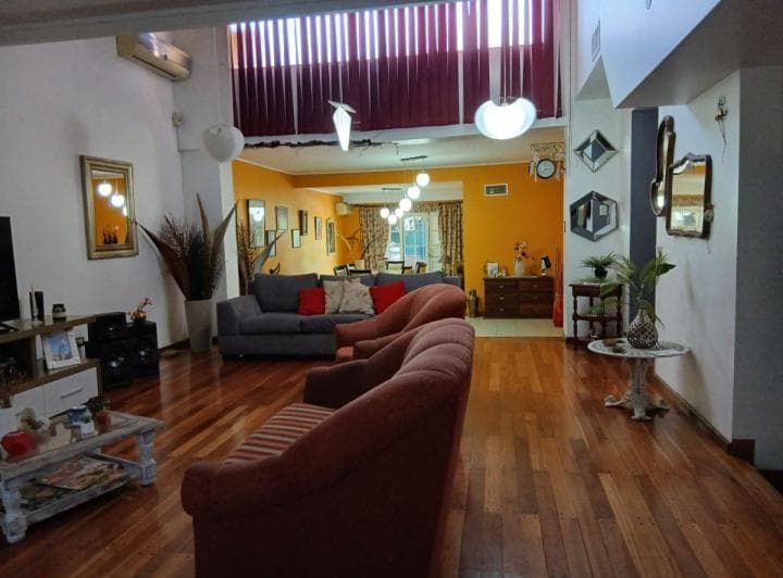 Gran Chalet de 6 Amb en Zona Residencial - 2